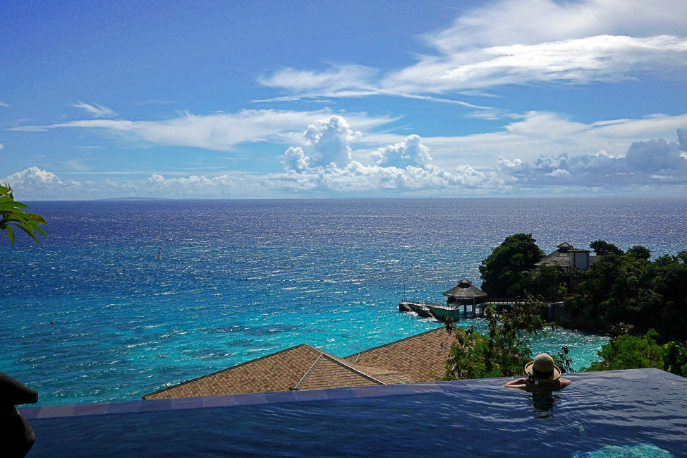 A Sunny Beach - Simple Techniques for Having a Better, Happier Life by WealthChoice